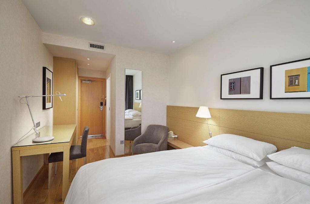 Queen Room room - Image 2