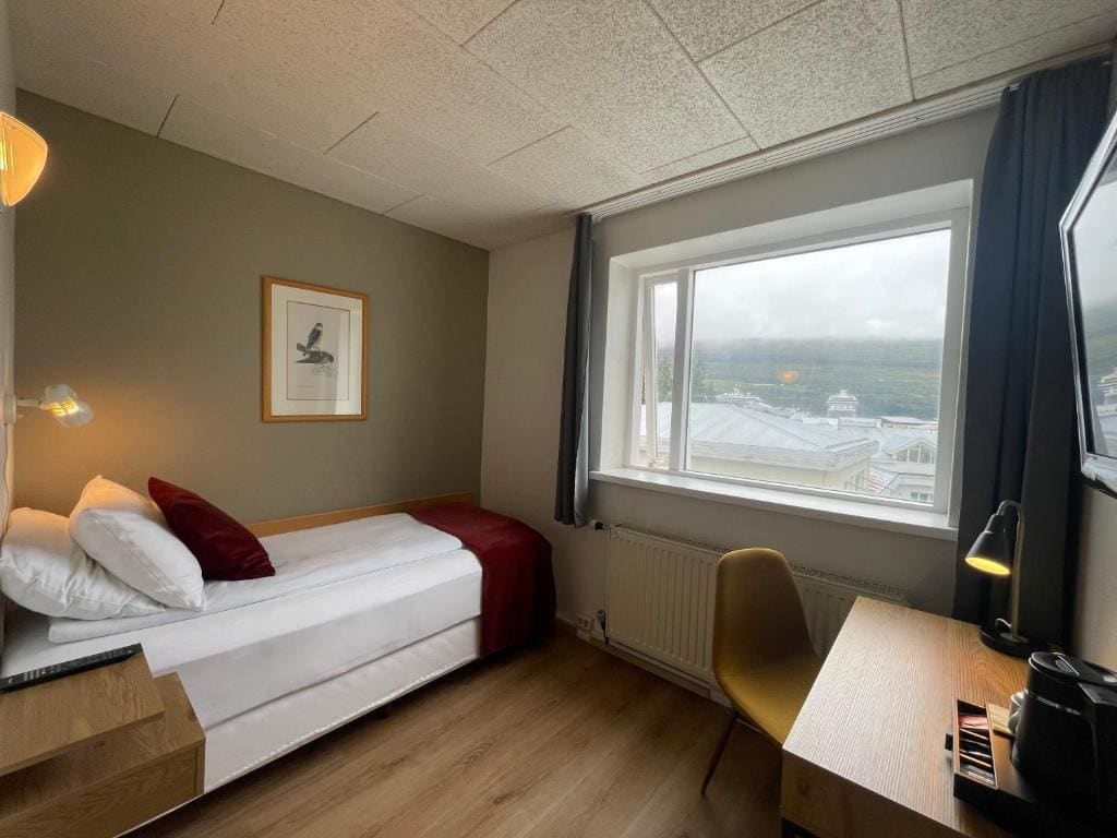 Standard Twin Room room - Image 1