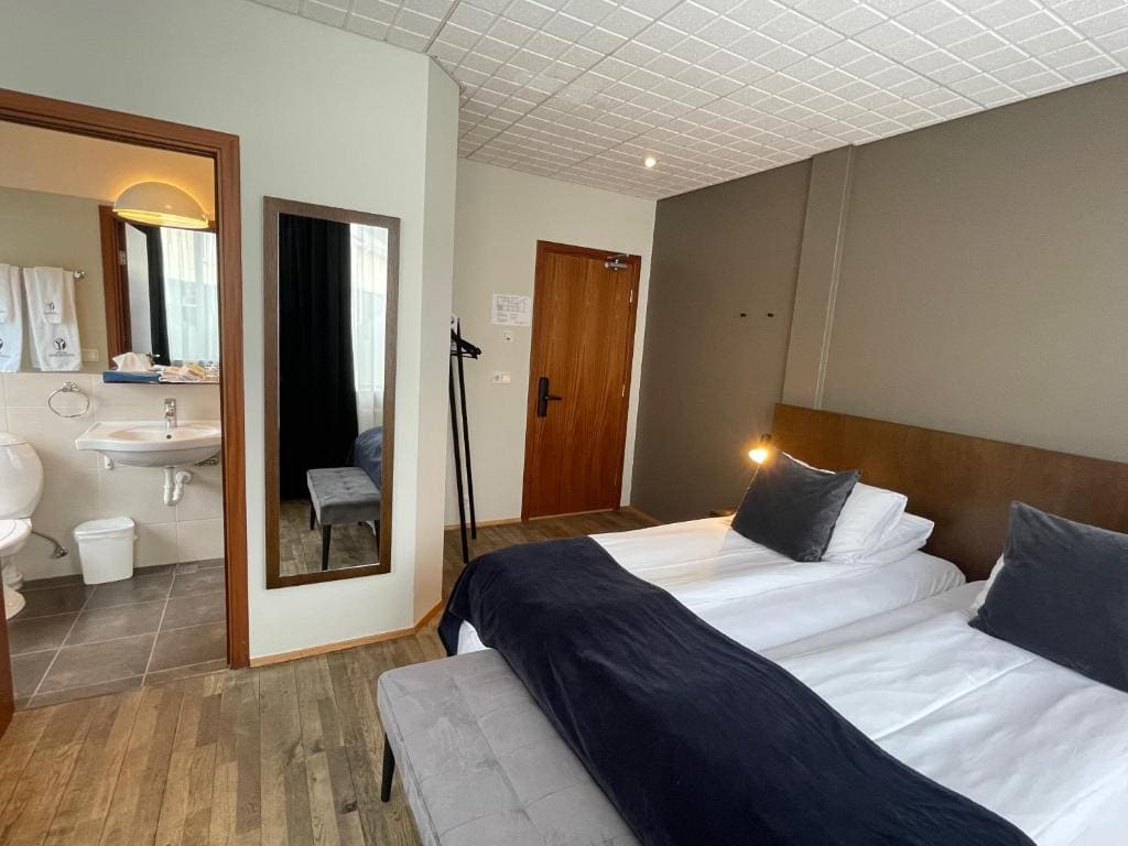 Standard Double Room room - Image 2
