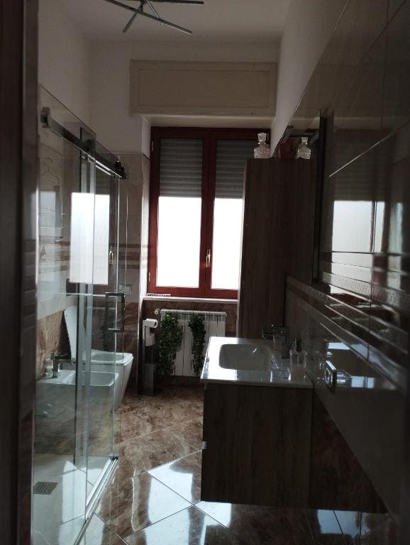 Family Room with Private Bathroom room - Image 2