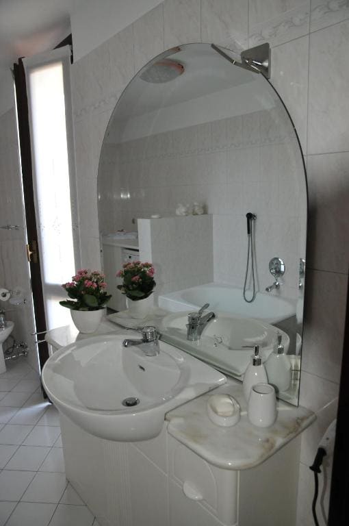 Deluxe Apartment room - Image 3