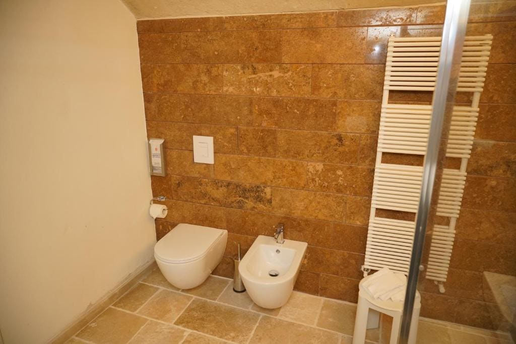 Deluxe Room room - Image 3