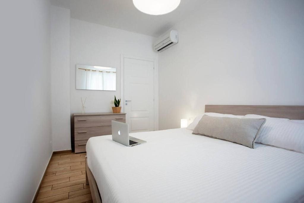 Comfort Quadruple Room room - Image 2
