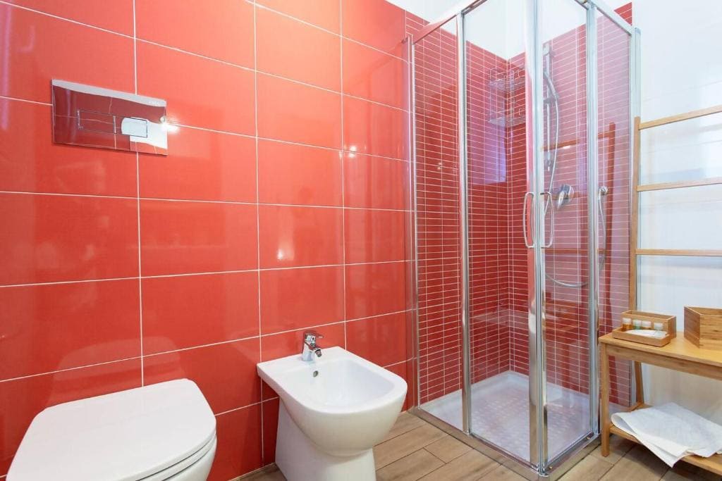 Standard Quadruple Room room - Image 1