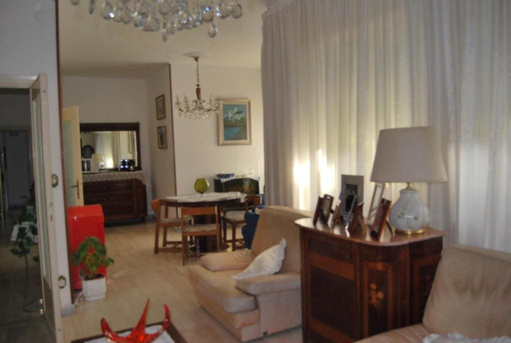 Double Room with Private Bathroom and Balcony room - Image 2