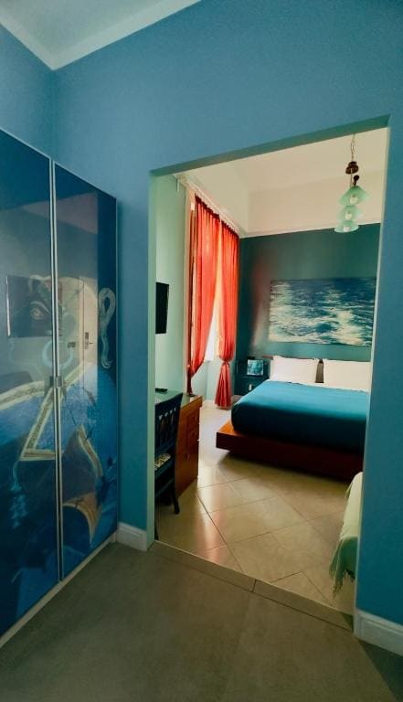 Deluxe King Room room - Image 2