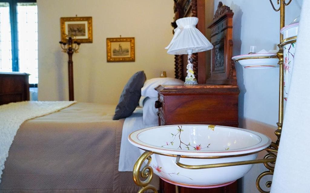Standard Double Room with Private External Bathroom room - Image 3
