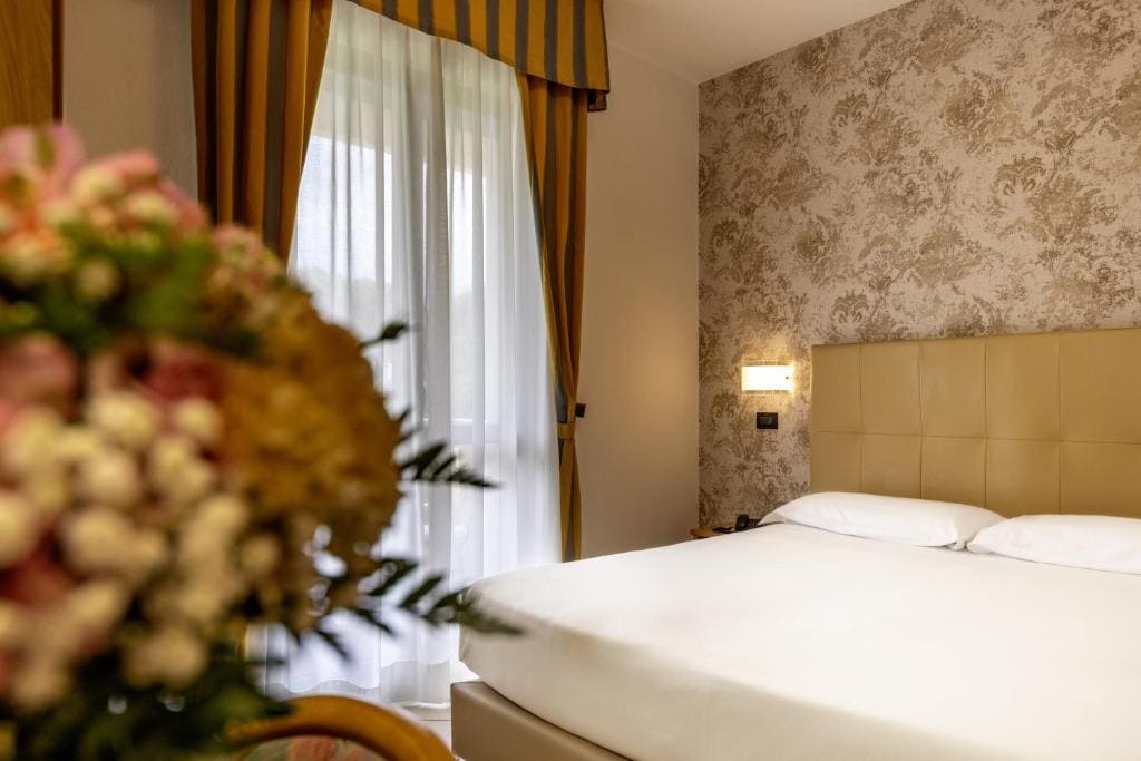Double or Twin Room with Garden View room - Image 1