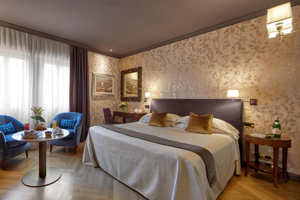 Superior Triple Room room - Image 3