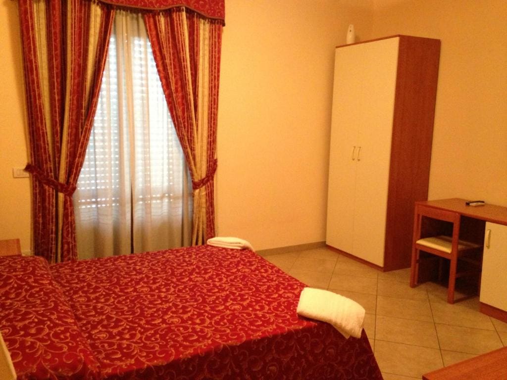 Double Room room - Image 2