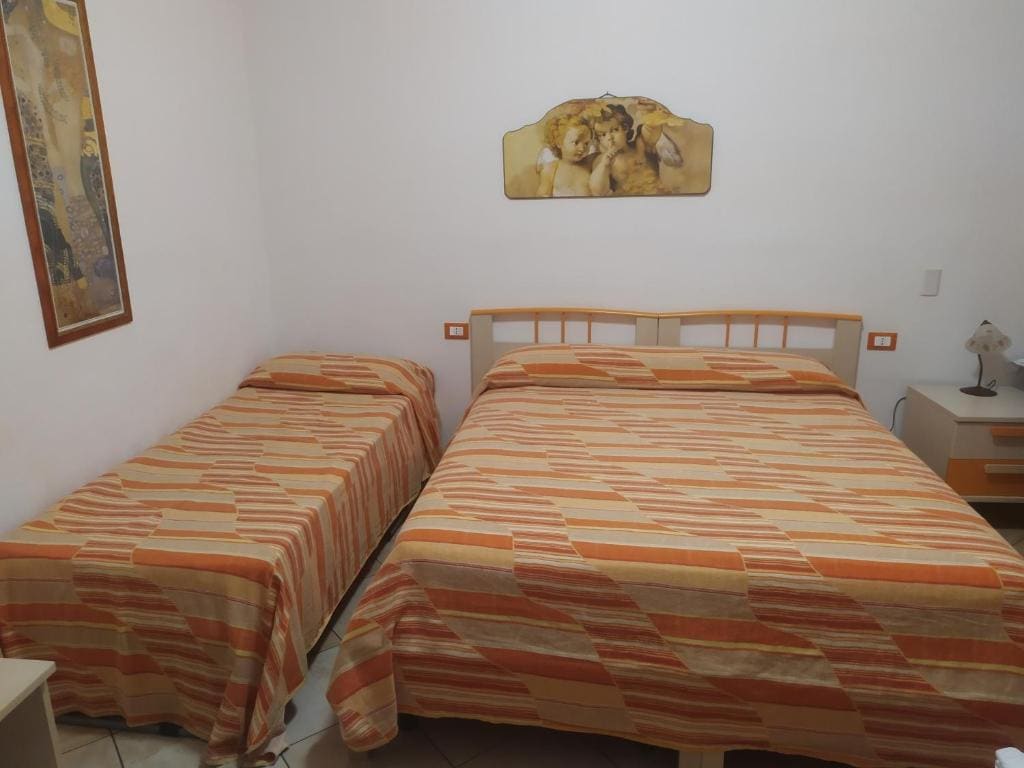 Classic Triple Room room - Image 1