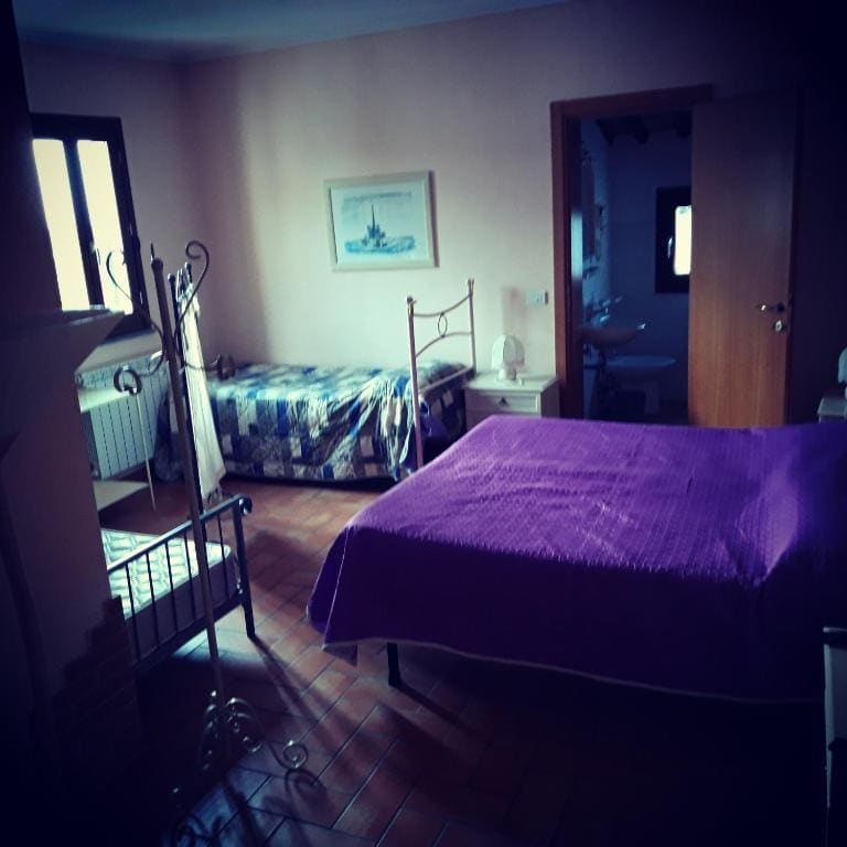 Quadruple Room with Private Bathroom room - Image 3