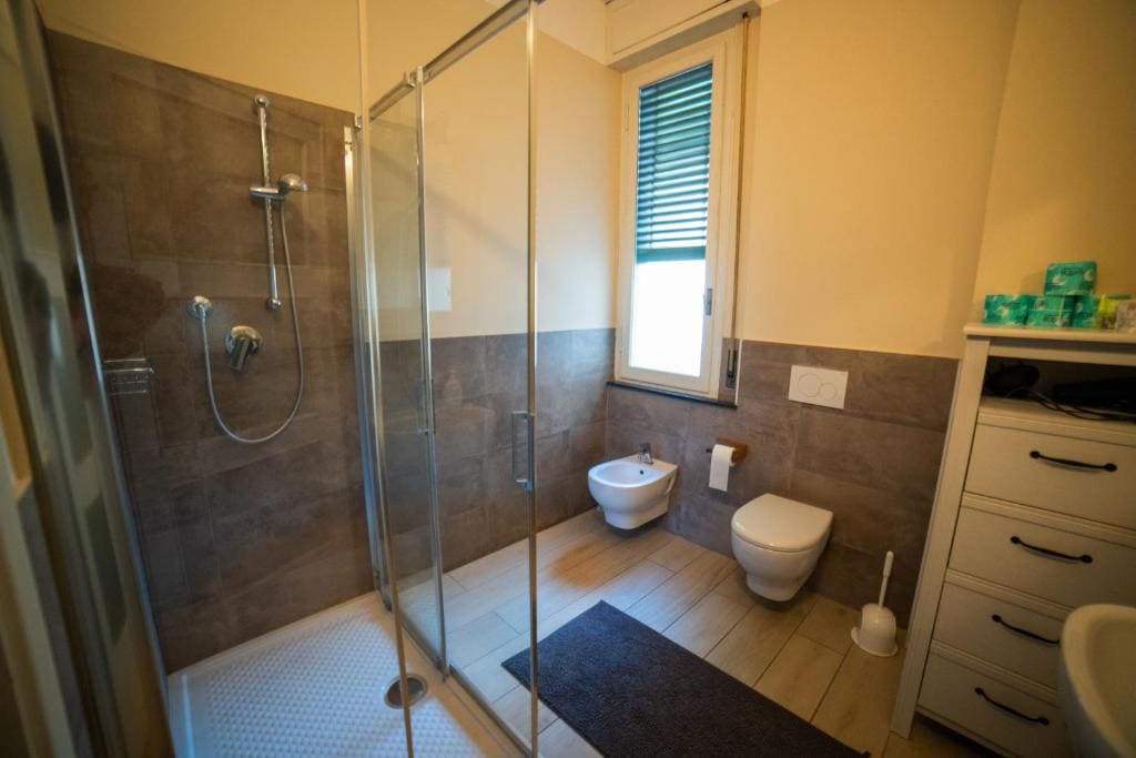 Double Room with Private Bathroom room - Image 3