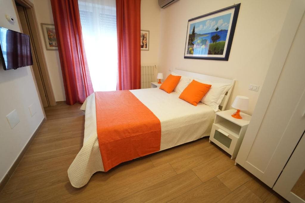 Deluxe Room room - Image 3