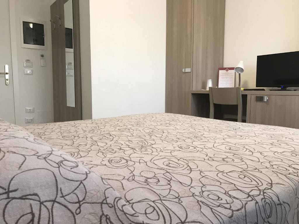 Double Room room - Image 2