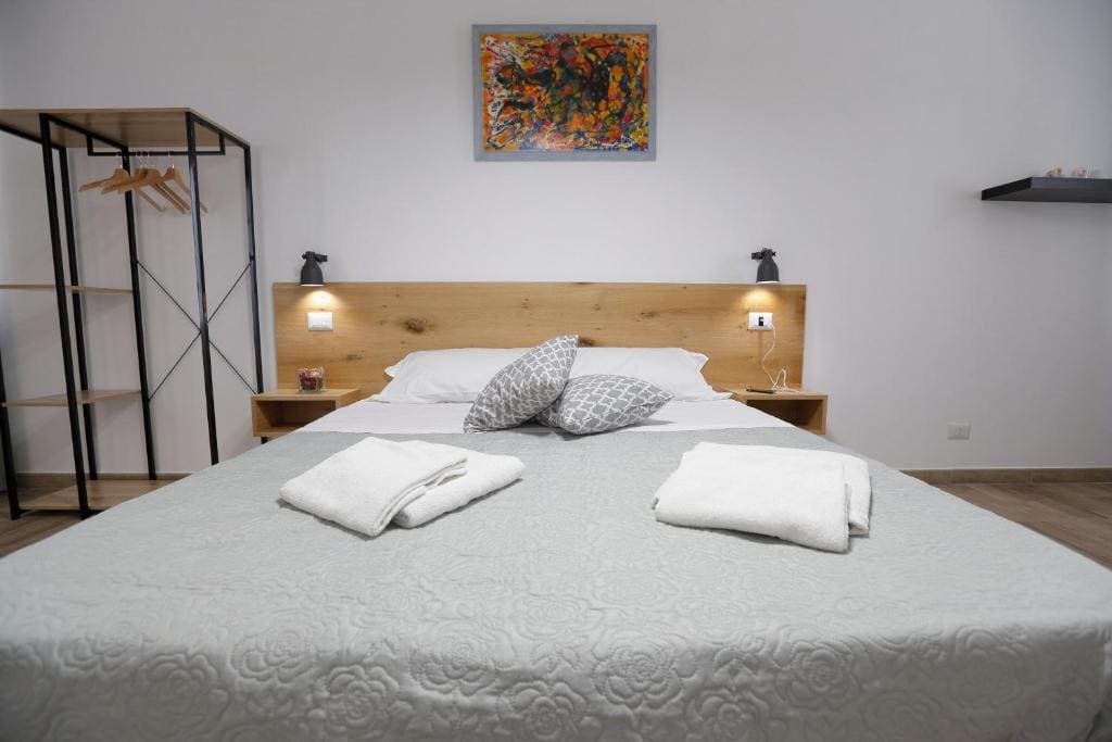 Luxury Triple Room room - Image 1