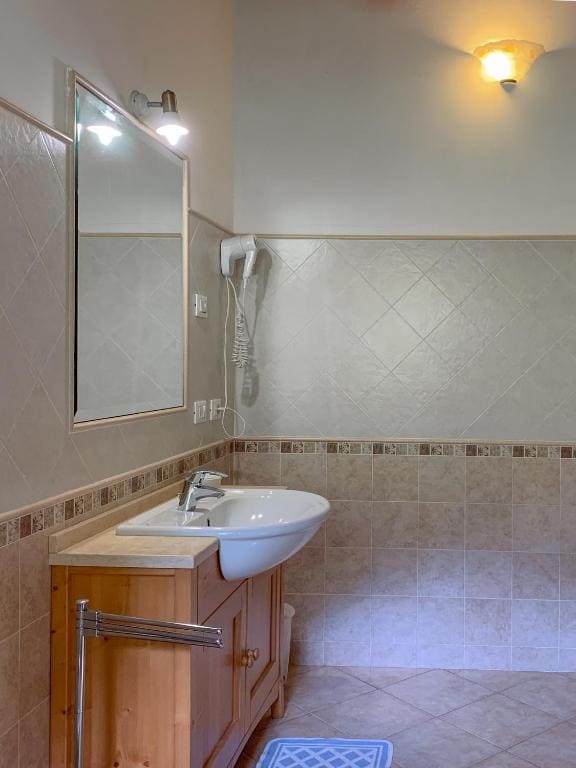 Family Suite with Balcony room - Image 1