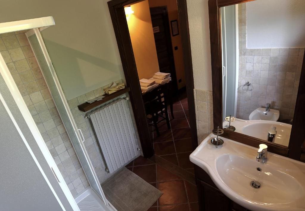 Quadruple Room with Balcony and Mountain View room - Image 3