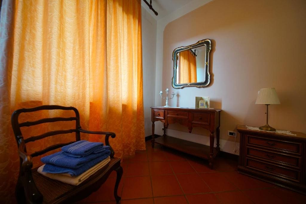 Large Double Room room - Image 1