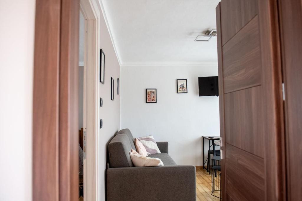 Quadruple Room with Private Bathroom room - Image 3