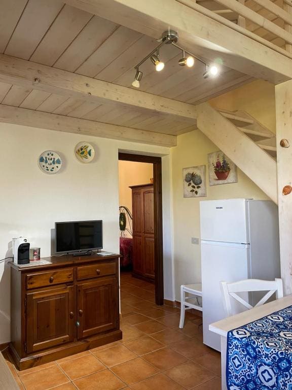 Apartment with Garden View room - Image 2