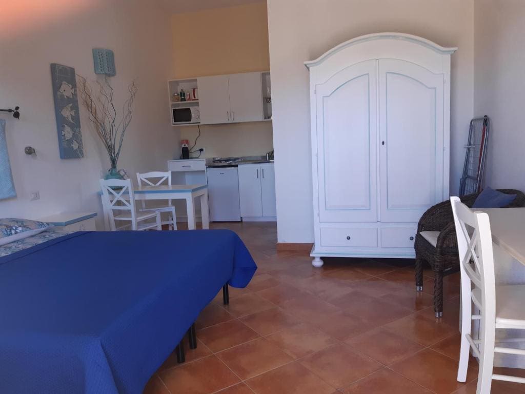 Studio with Garden View room - Image 2