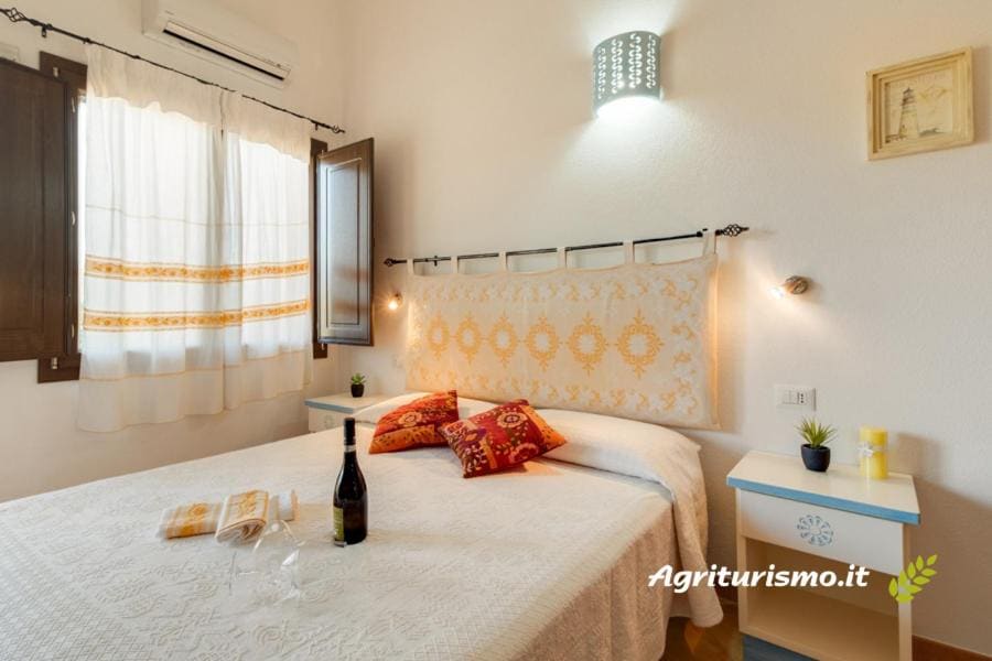 Double Room with Terrace room - Image 3