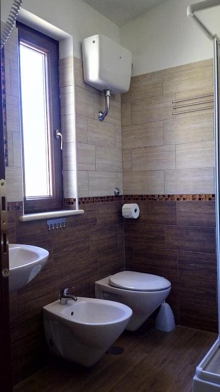 Double Room with Private Bathroom room - Image 1