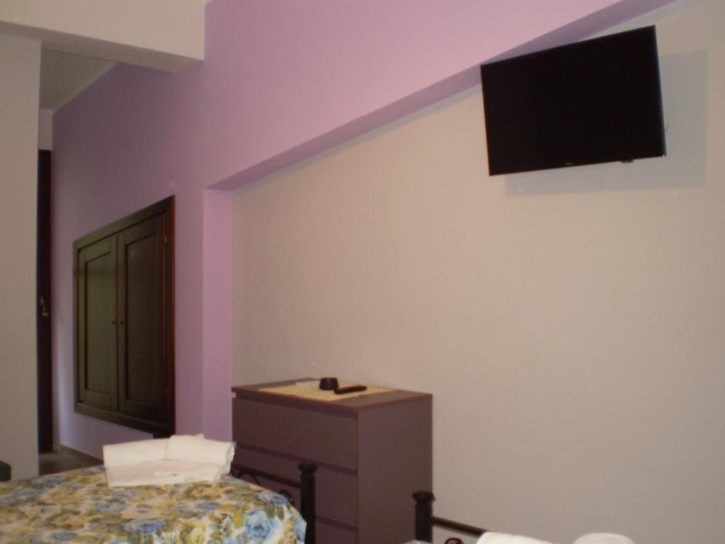 Twin Room with Private Bathroom room - Image 1