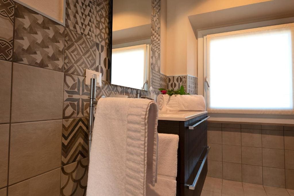 Triple Room with Private Bathroom room - Image 1