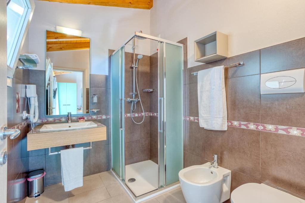 Double or Twin Room room - Image 1