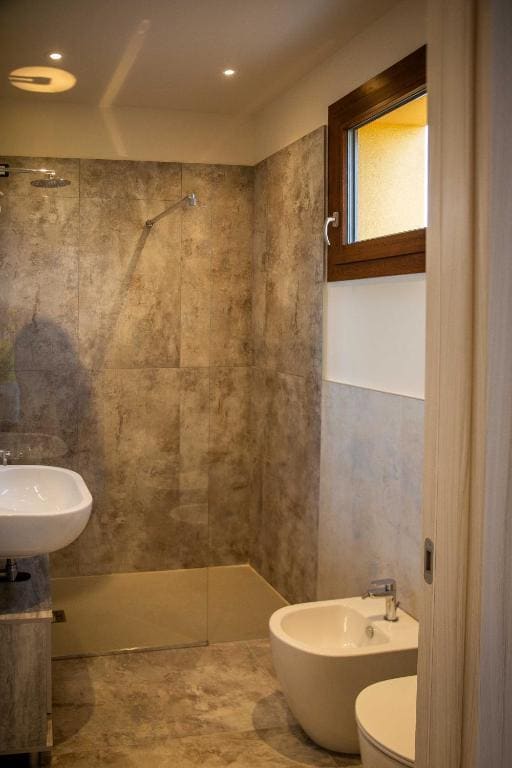 Triple Room with Balcony room - Image 3