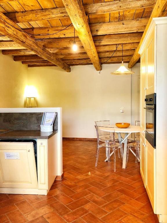 Apartment room - Image 3
