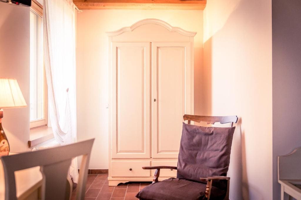 Classic Double Room room - Image 2