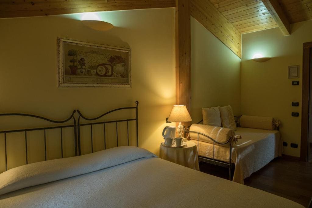 Deluxe Double Room room - Image 3