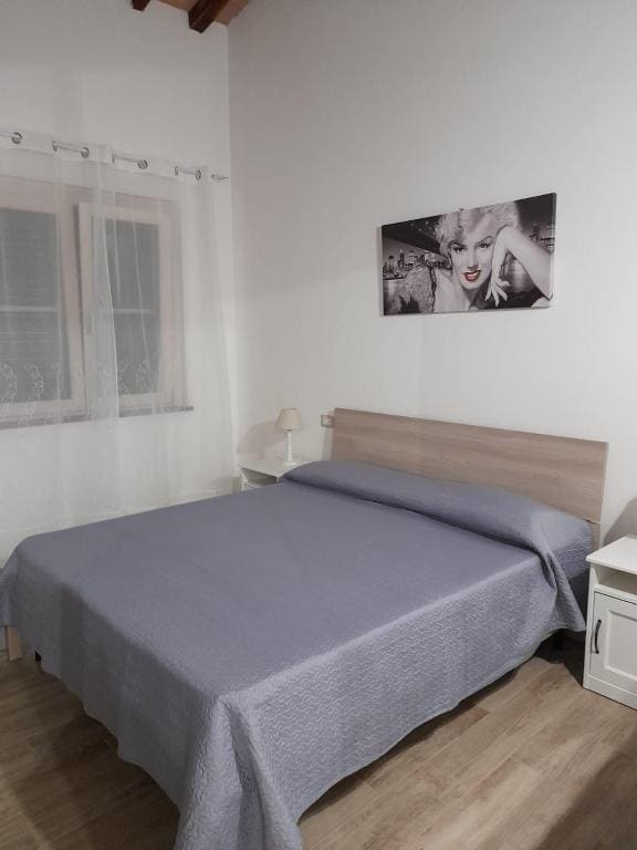 Deluxe One-Bedroom Apartment with Garden View room - Image 1