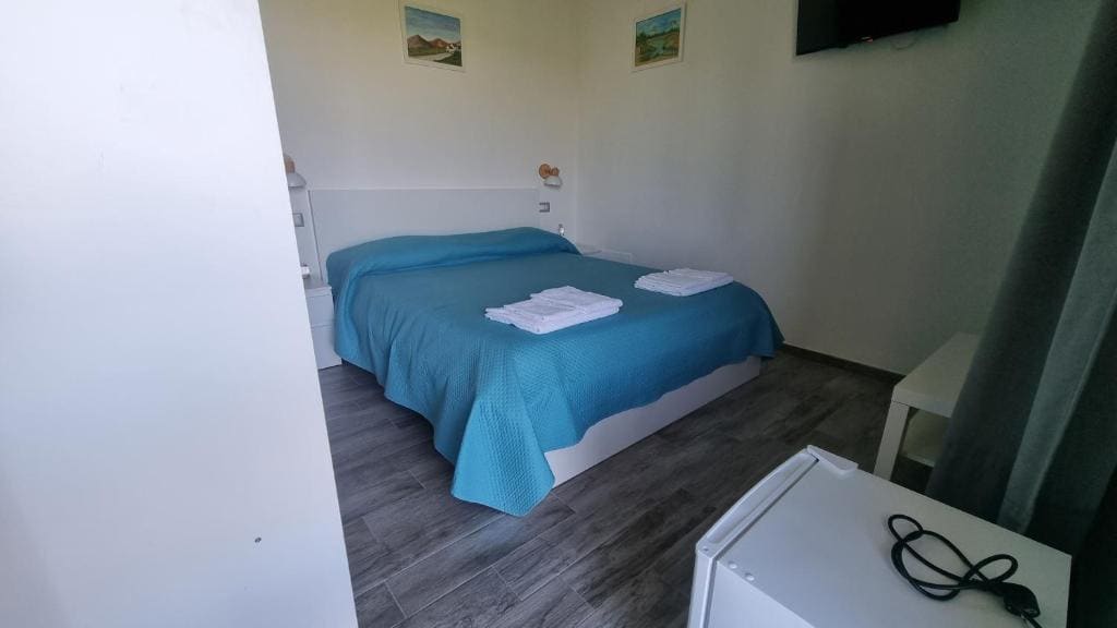 Standard Double Room room - Image 3