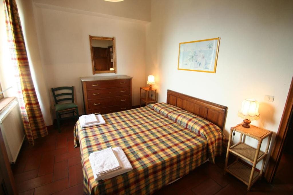 Standard Family Room room - Image 2