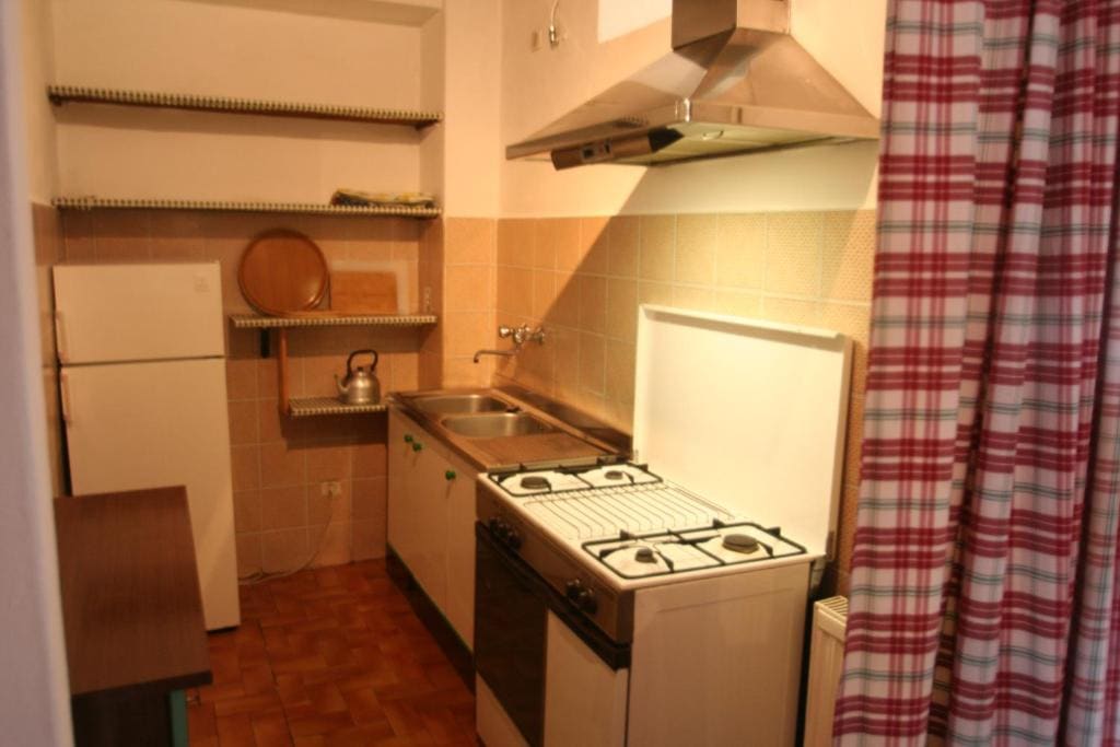 Standard Family Room room - Image 1