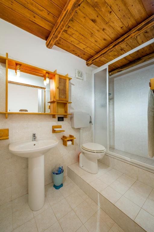 Triple Room with View room - Image 3
