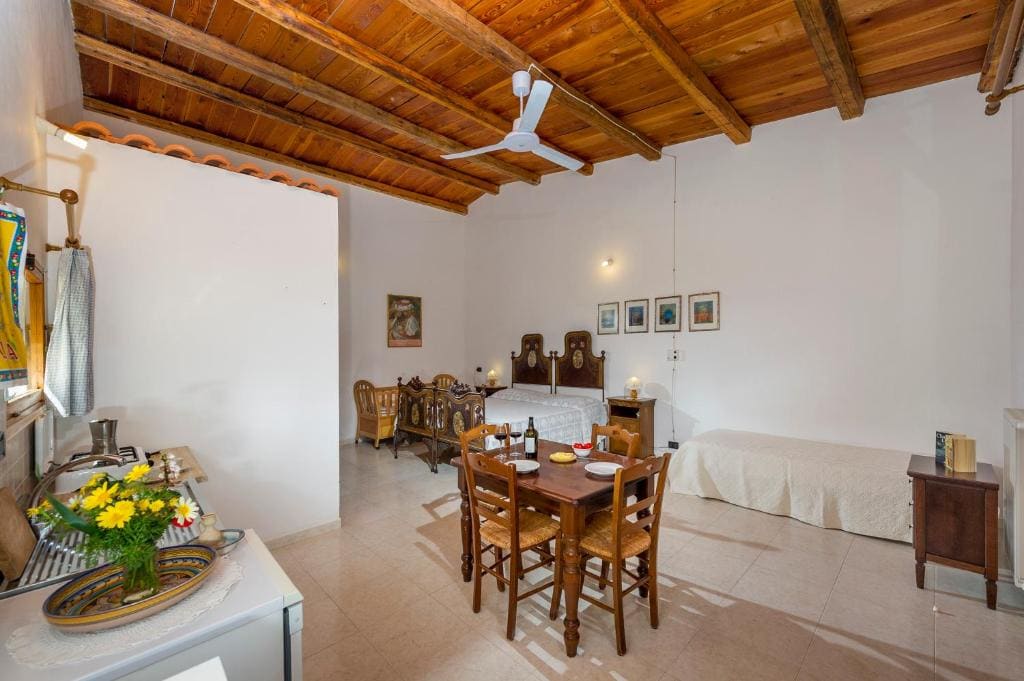 Triple Room with View room - Image 2