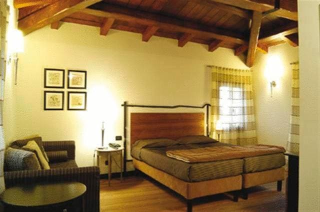 Suite room - Image 2