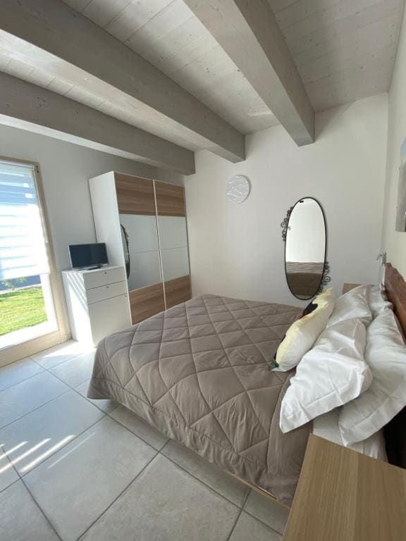 Family Room room - Image 2