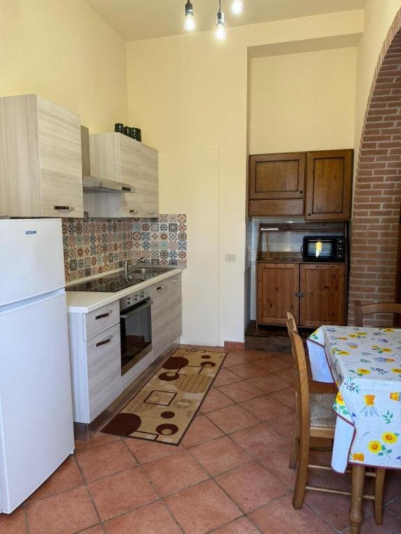 Apartment - Ground Floor room - Image 3