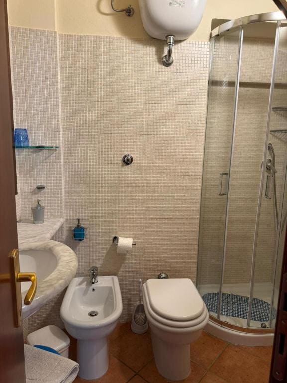 Apartment - Ground Floor room - Image 1