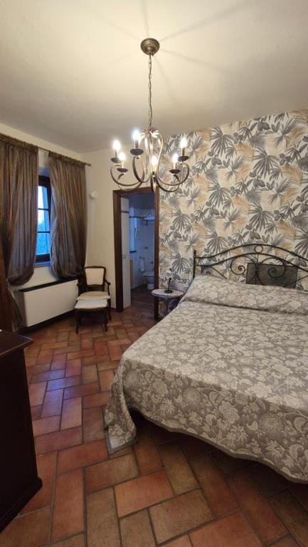 Deluxe One-Bedroom Apartment with Garden View room - Image 2