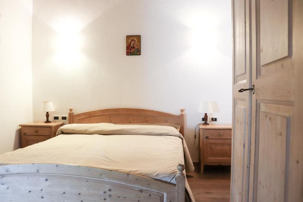Triple Room with Private Bathroom room - Image 3