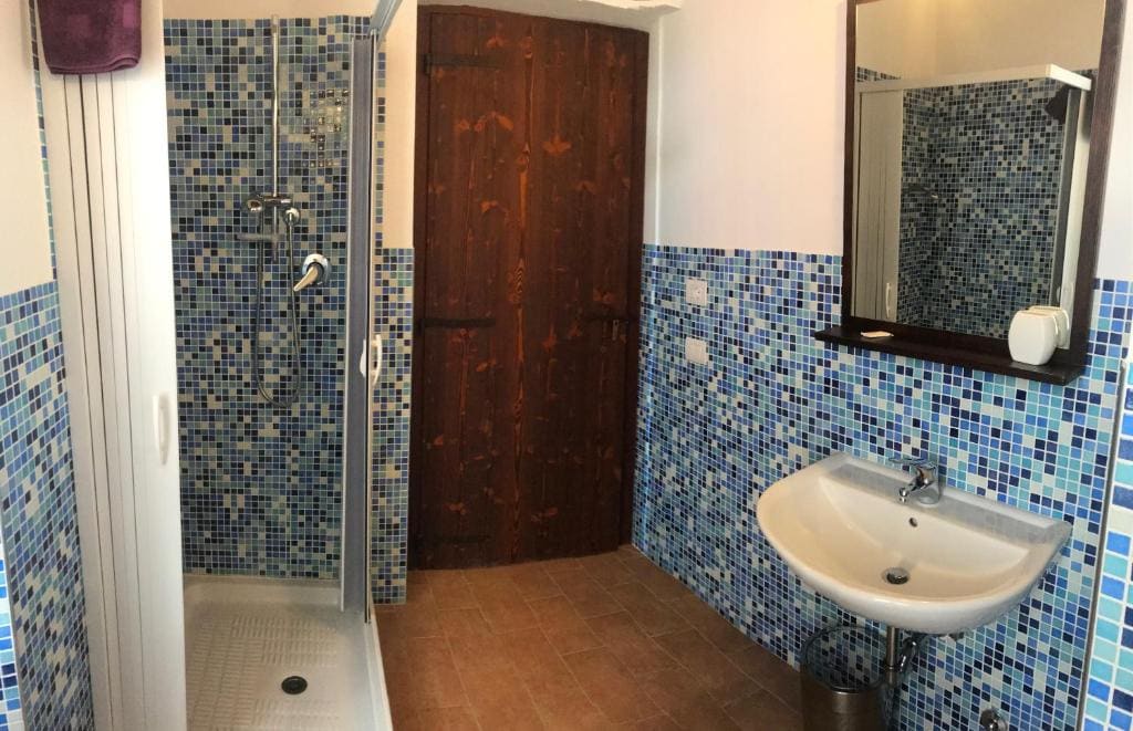 Quadruple Room room - Image 1