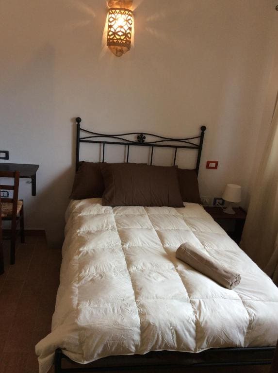 Single Room with Shower room - Image 1