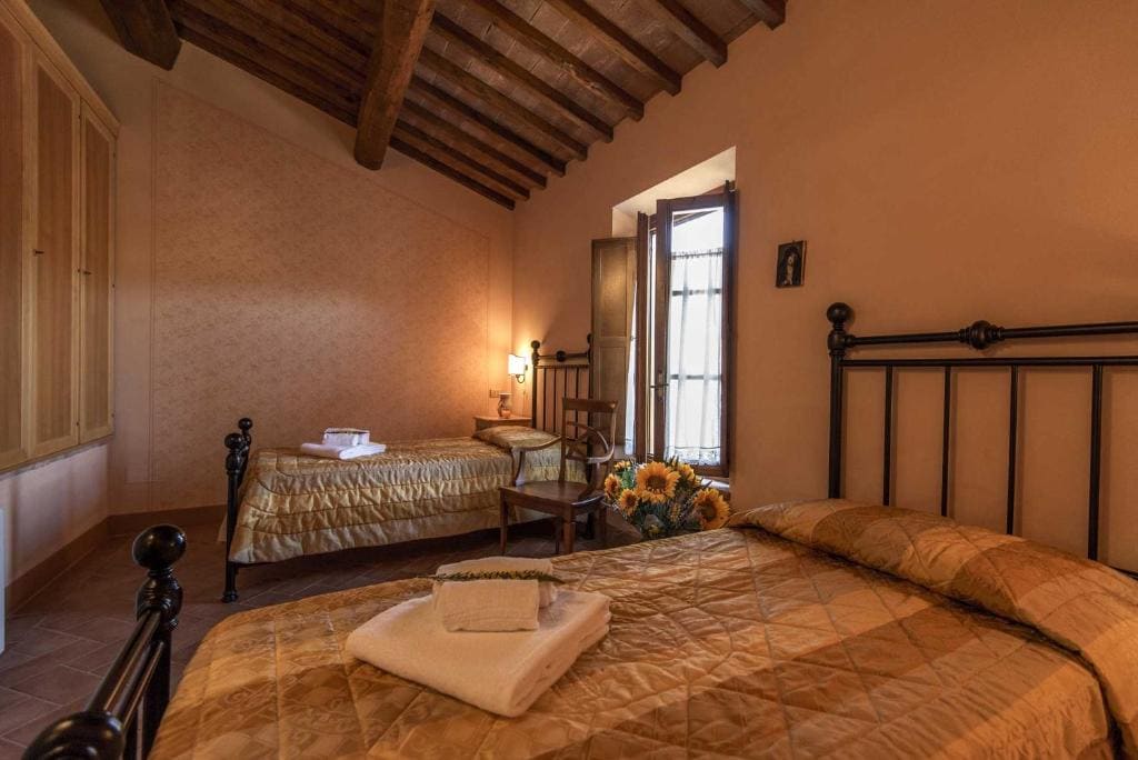 Apartment - Split Level room - Image 2